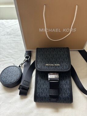 Michael Kors Unisex Blue Signature Crossbody Phone Bag with Coin Pouch